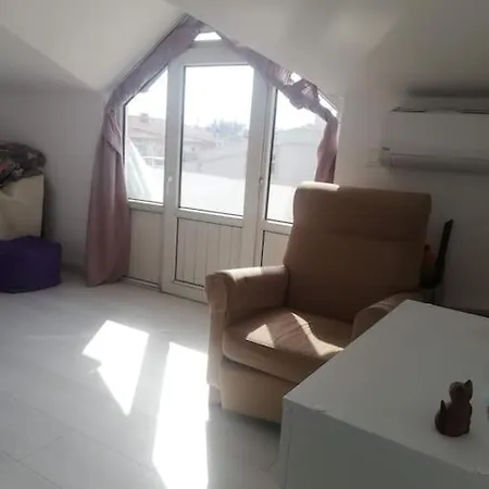 Wonderful Location Beautiful Roof Flat * מרמריס